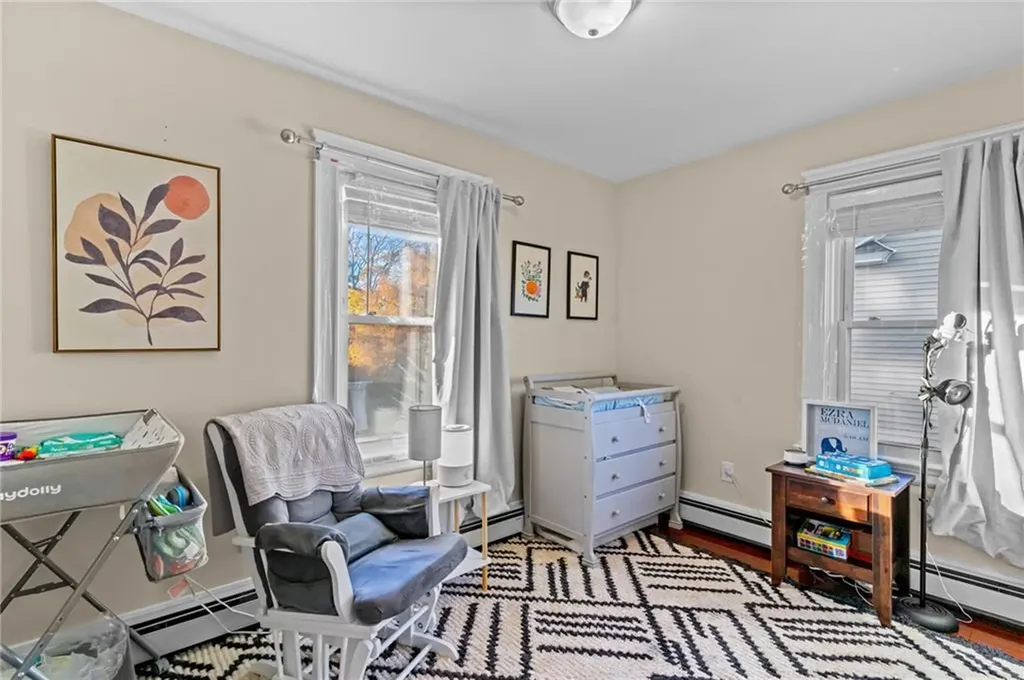 19 Bow Street Cranston RI 02905