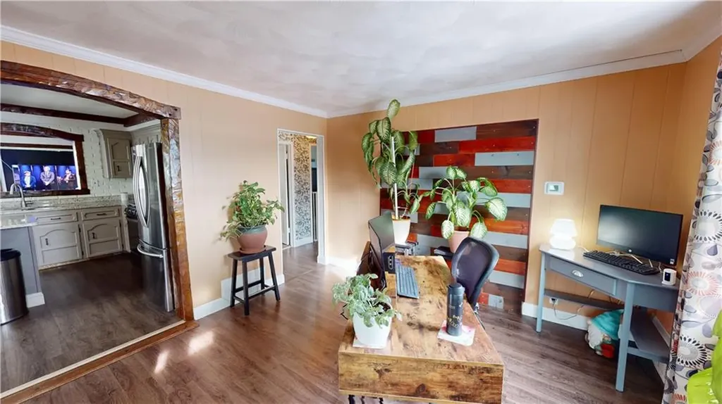 22 Lindesta Road Pawtucket RI 02861