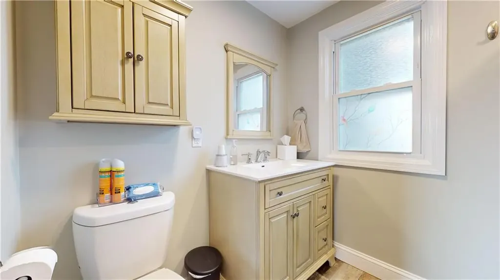22 Lindesta Road Pawtucket RI 02861