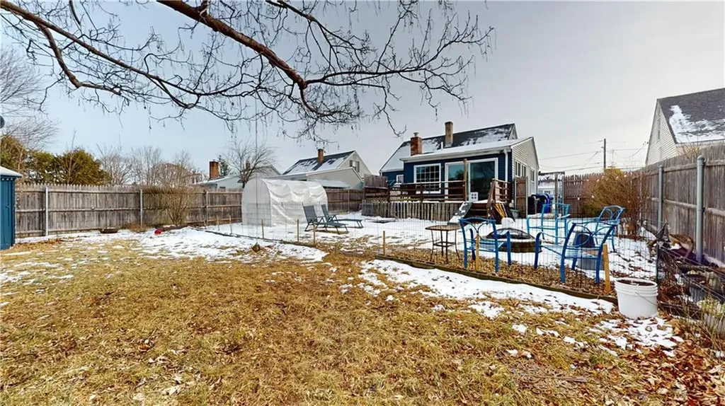 22 Lindesta Road Pawtucket RI 02861