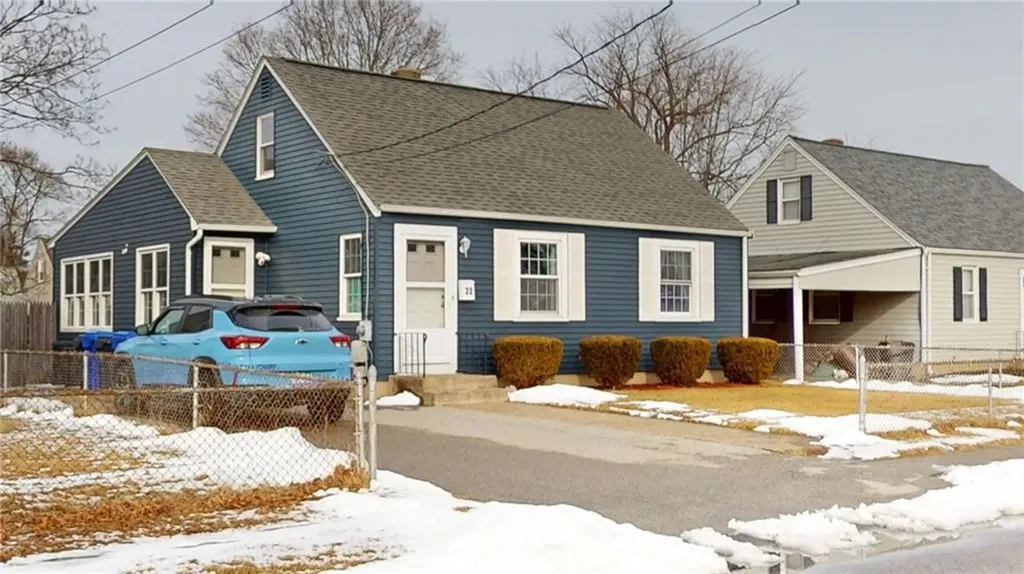 22 Lindesta Road Pawtucket RI 02861