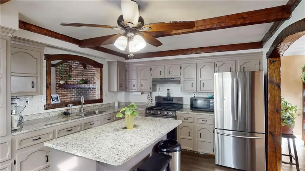 22 Lindesta Road Pawtucket RI 02861