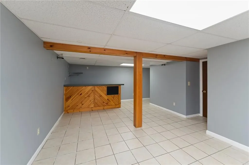 110 Oak Tree Avenue Warwick RI 02886