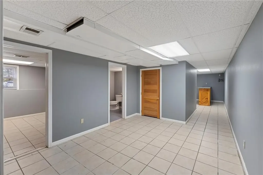 110 Oak Tree Avenue Warwick RI 02886