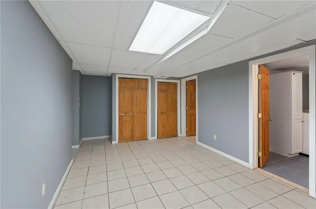 110 Oak Tree Avenue Warwick RI 02886
