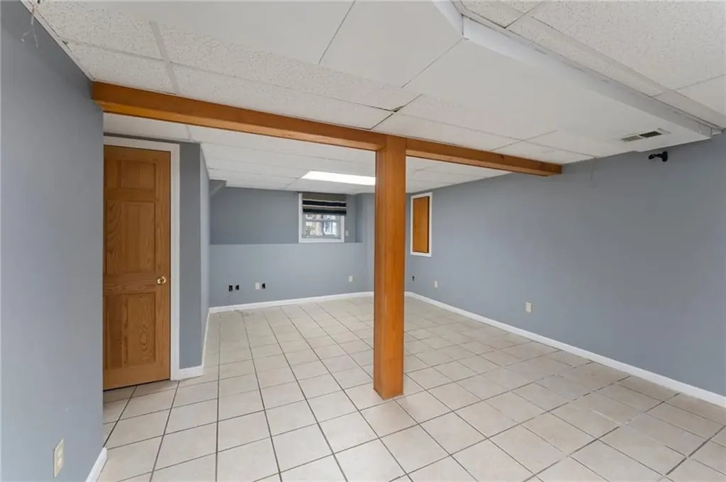 110 Oak Tree Avenue Warwick RI 02886