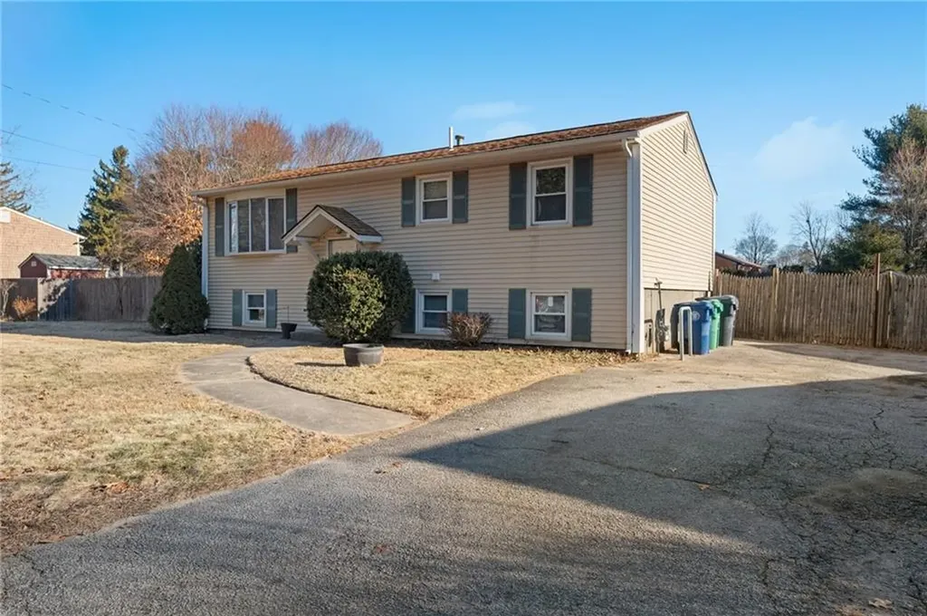 110 Oak Tree Avenue Warwick RI 02886