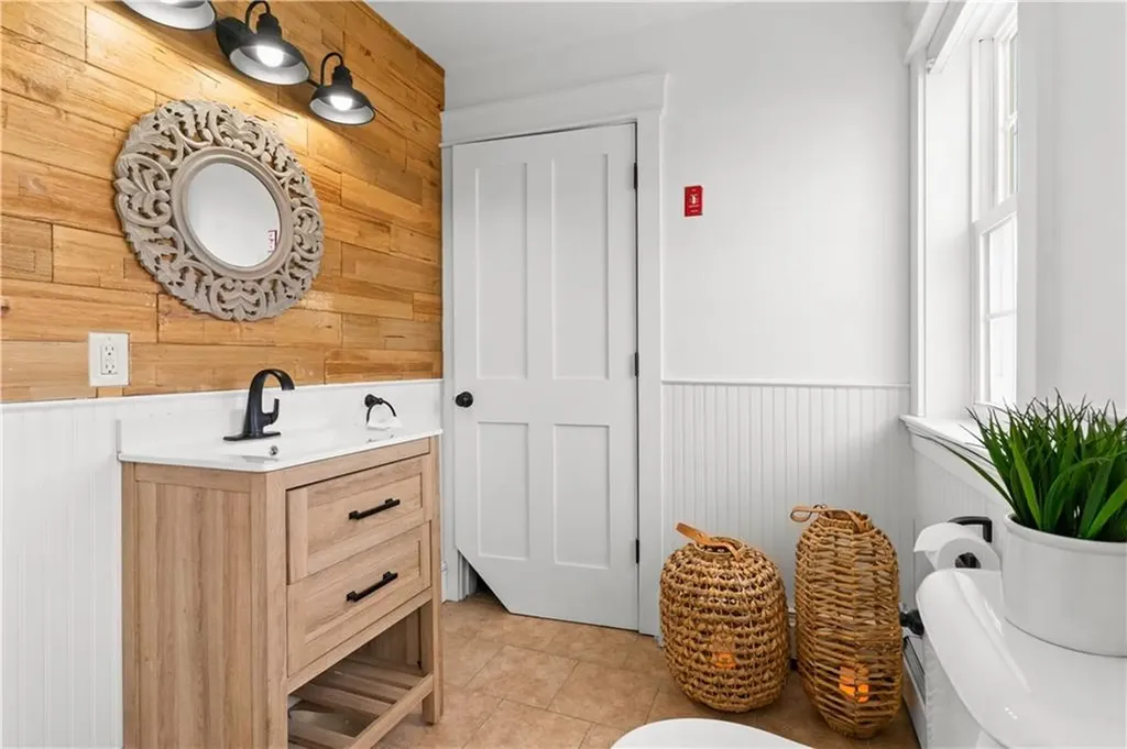 113 Gormley Avenue Portsmouth RI 02871