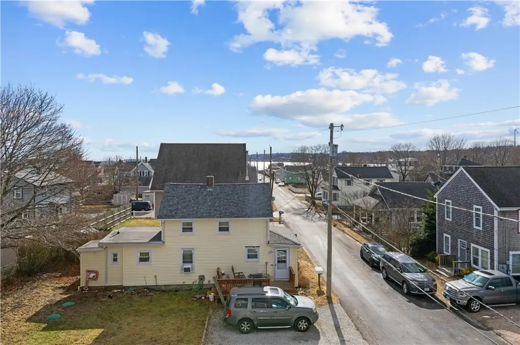 113 Gormley Avenue Portsmouth RI 02871