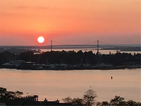 71 Starboard Drive Tiverton RI 02878