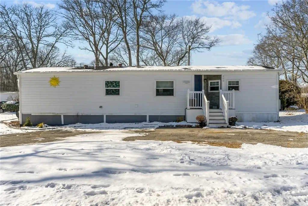 225 Brayton Road Tiverton RI 02878