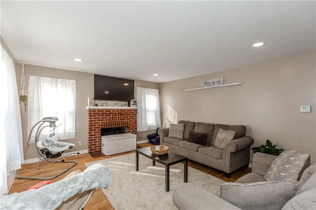 1015 Reservoir Avenue Cranston RI 02910