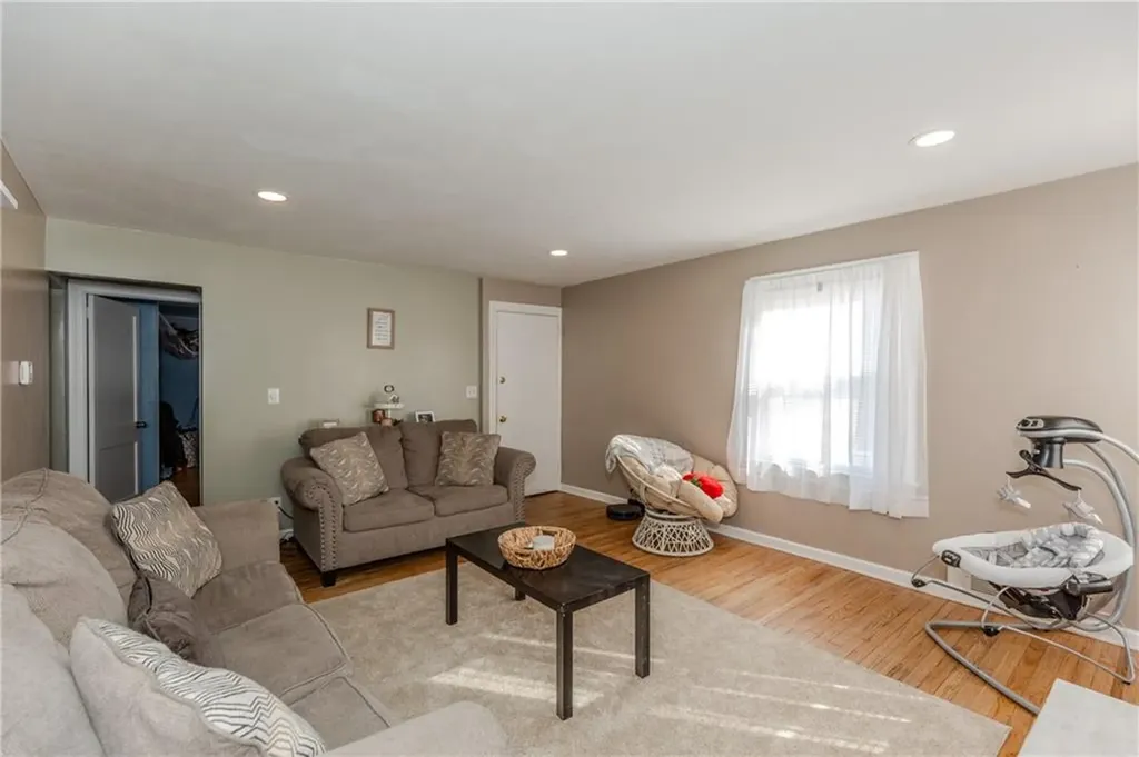 1015 Reservoir Avenue Cranston RI 02910
