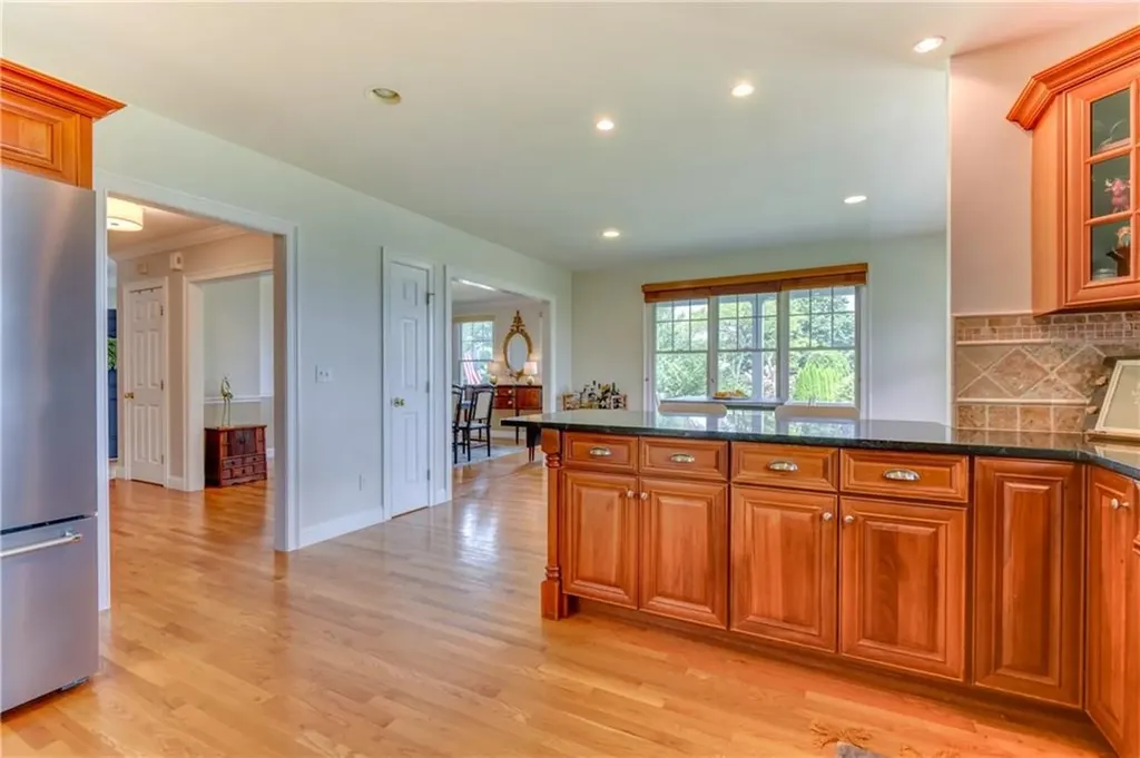 55 Hamilton Drive Portsmouth RI 02871