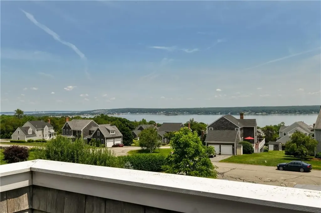 55 Hamilton Drive Portsmouth RI 02871