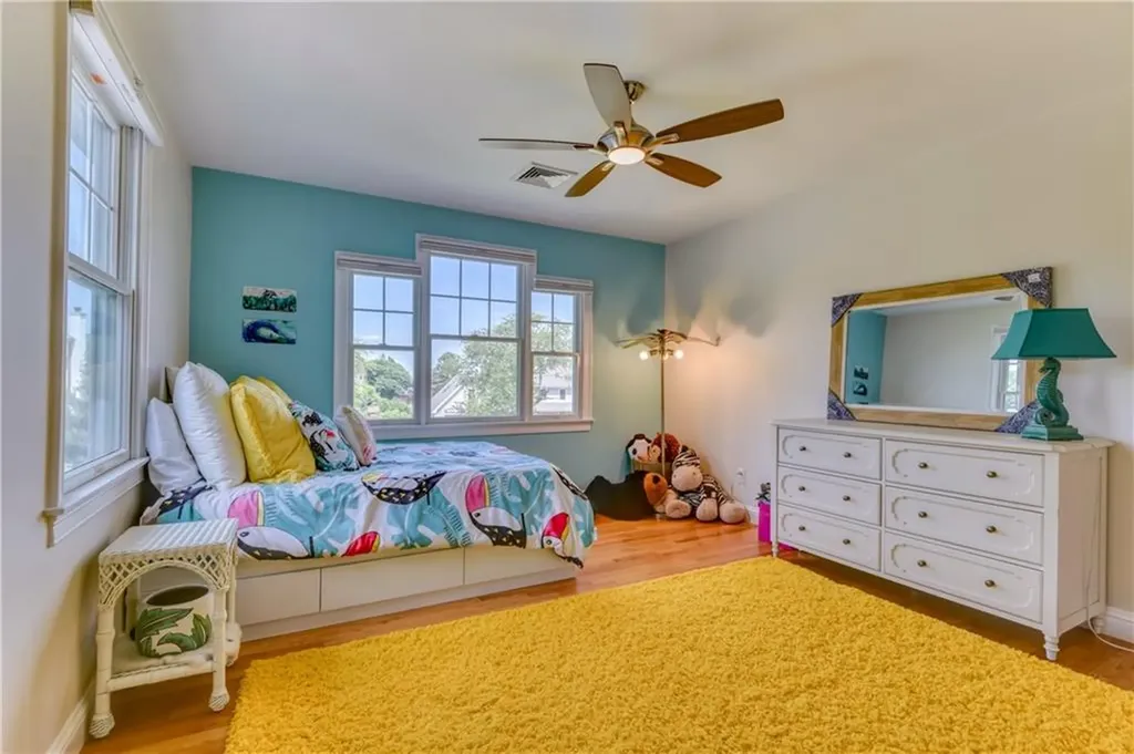 55 Hamilton Drive Portsmouth RI 02871