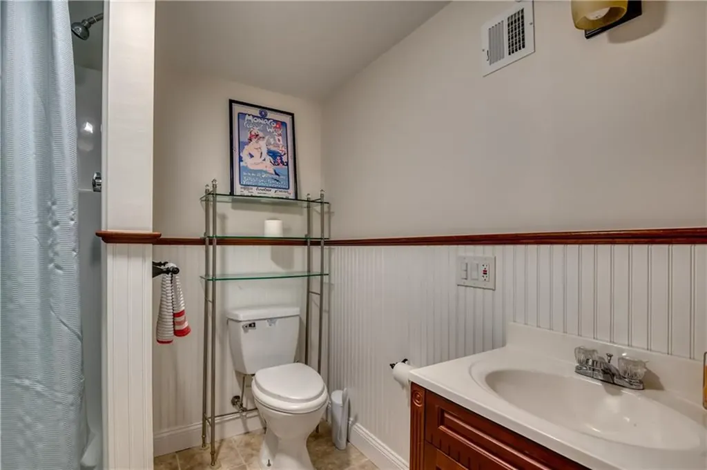 55 Hamilton Drive Portsmouth RI 02871