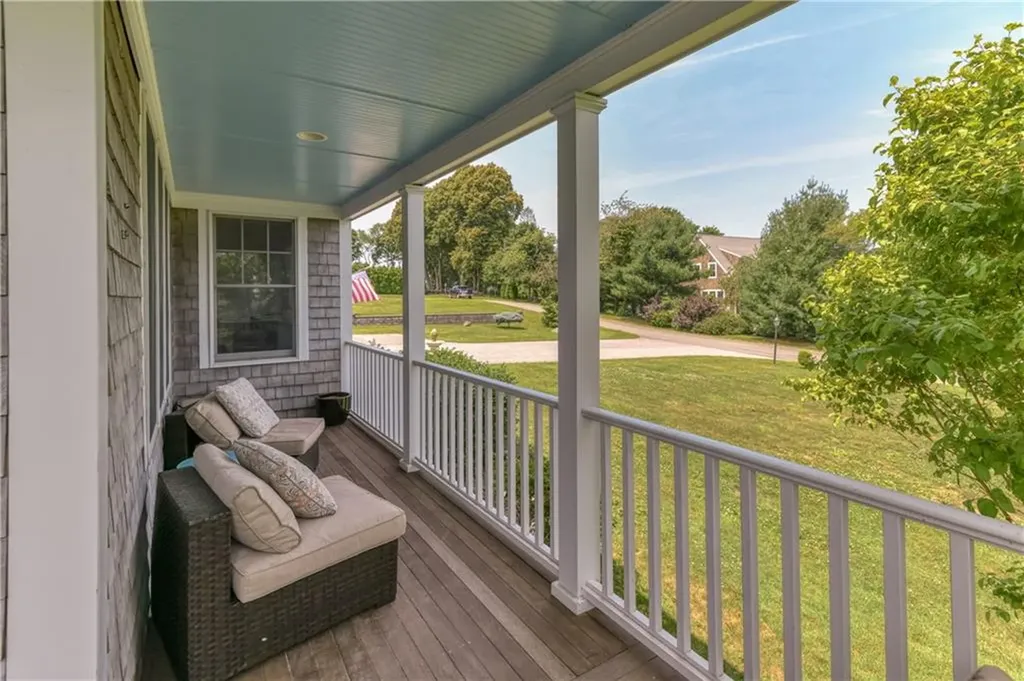 55 Hamilton Drive Portsmouth RI 02871