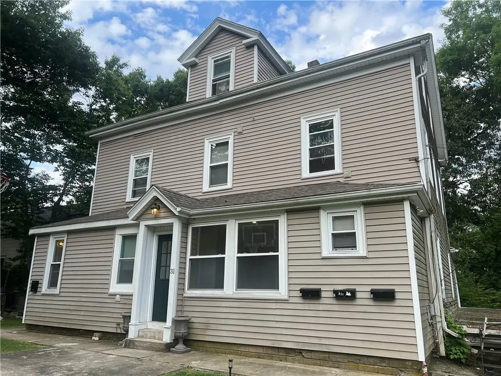 31 Woodland Avenue Smithfield RI 02917