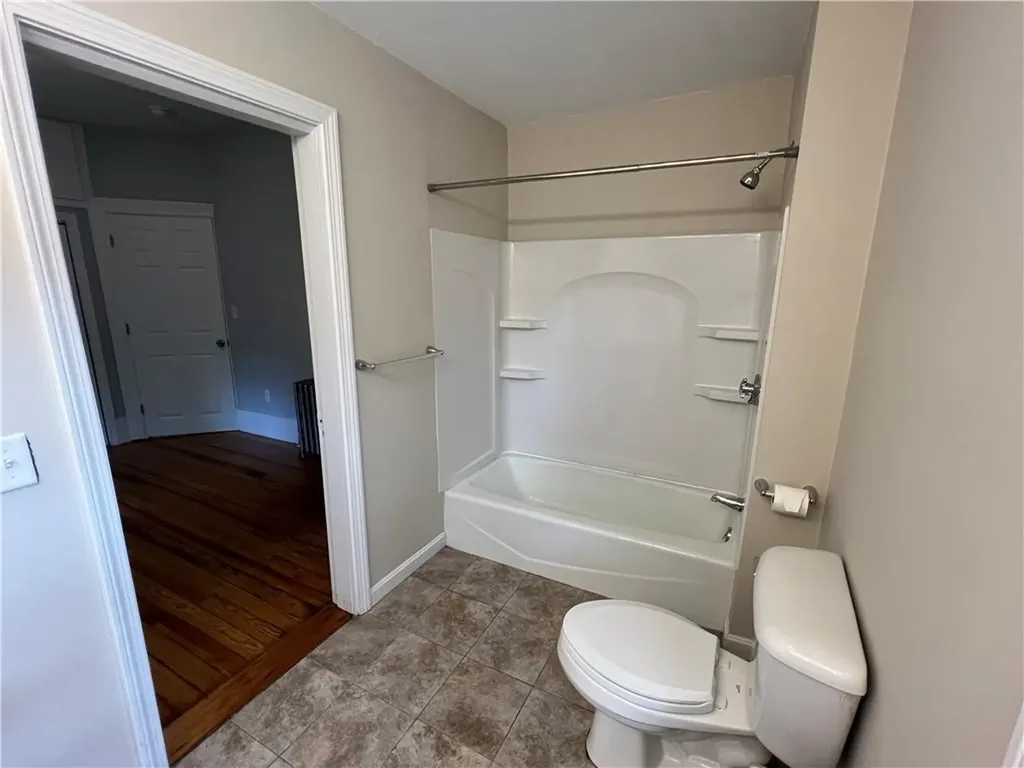 31 Woodland Avenue Smithfield RI 02917