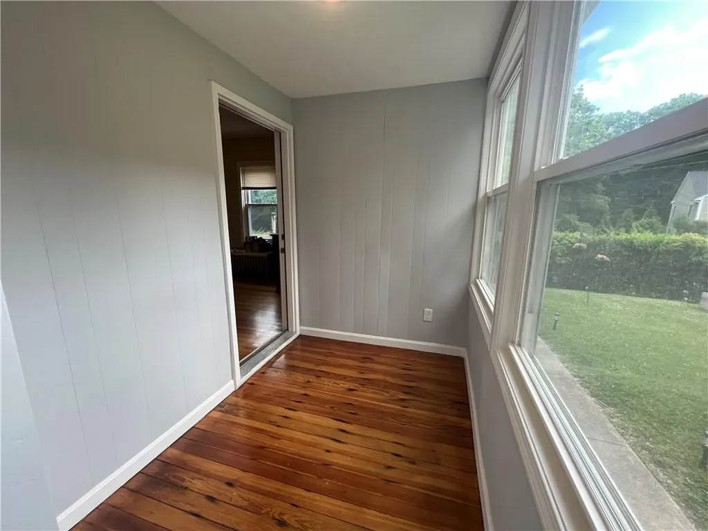 31 Woodland Avenue Smithfield RI 02917
