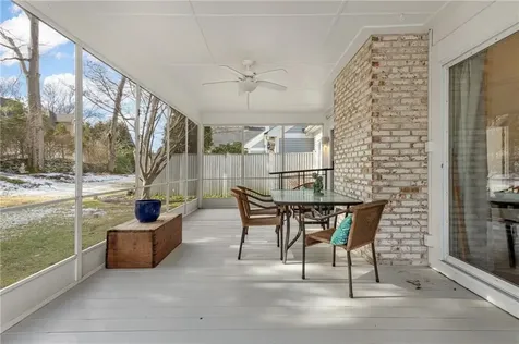 20 Bagy Wrinkle Cove Warren RI 02885