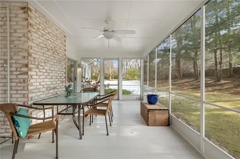 20 Bagy Wrinkle Cove Warren RI 02885