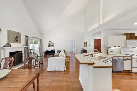 20 Bagy Wrinkle Cove Warren RI 02885