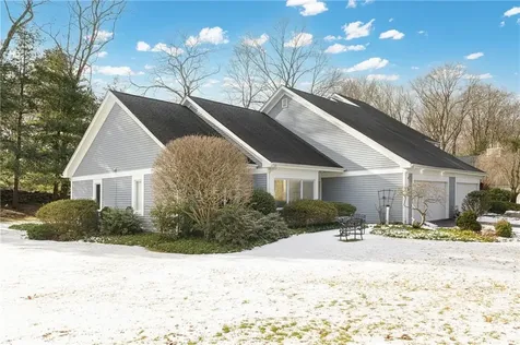 20 Bagy Wrinkle Cove Warren RI 02885