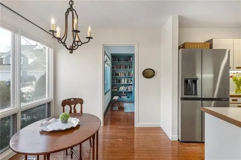 20 Bagy Wrinkle Cove Warren RI 02885