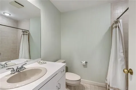 20 Bagy Wrinkle Cove Warren RI 02885