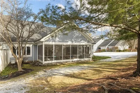 20 Bagy Wrinkle Cove Warren RI 02885