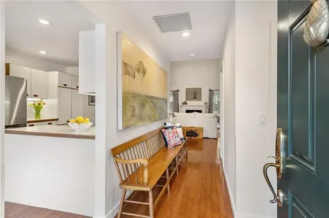 20 Bagy Wrinkle Cove Warren RI 02885