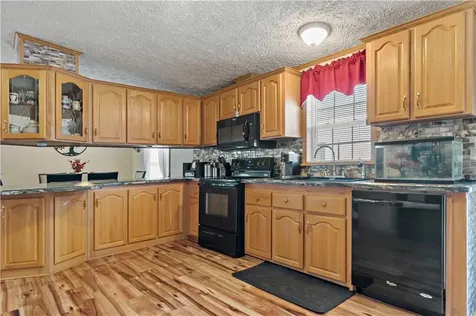 47 Red Tail Trail Tiverton RI 02878