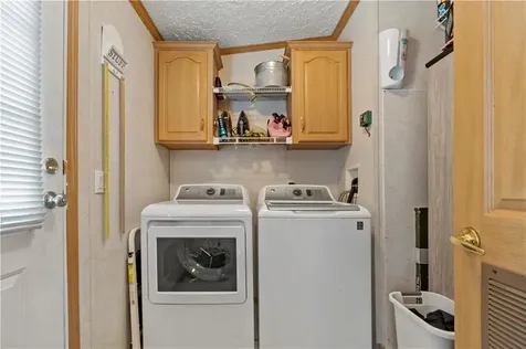 47 Red Tail Trail Tiverton RI 02878