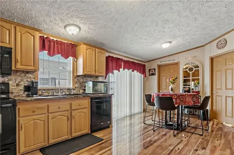 47 Red Tail Trail Tiverton RI 02878