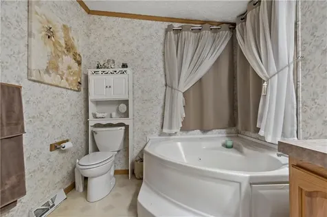 47 Red Tail Trail Tiverton RI 02878