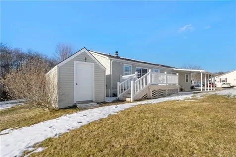 47 Red Tail Trail Tiverton RI 02878