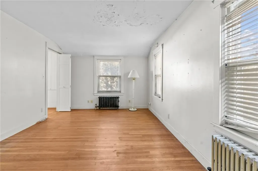 43 Rockland Avenue Cranston RI 02910