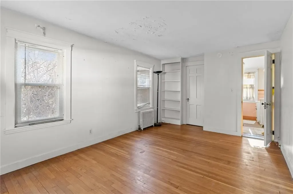 43 Rockland Avenue Cranston RI 02910