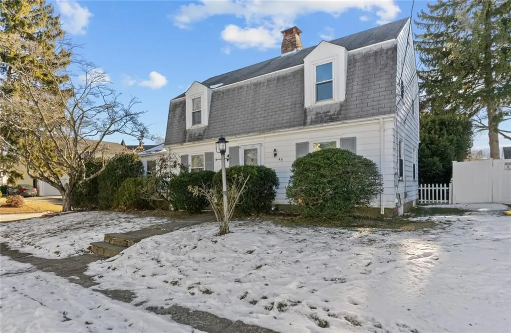 43 Rockland Avenue Cranston RI 02910
