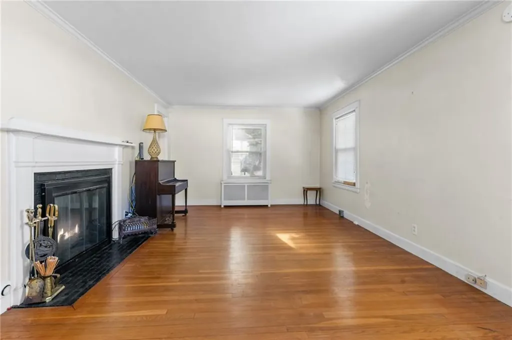 43 Rockland Avenue Cranston RI 02910