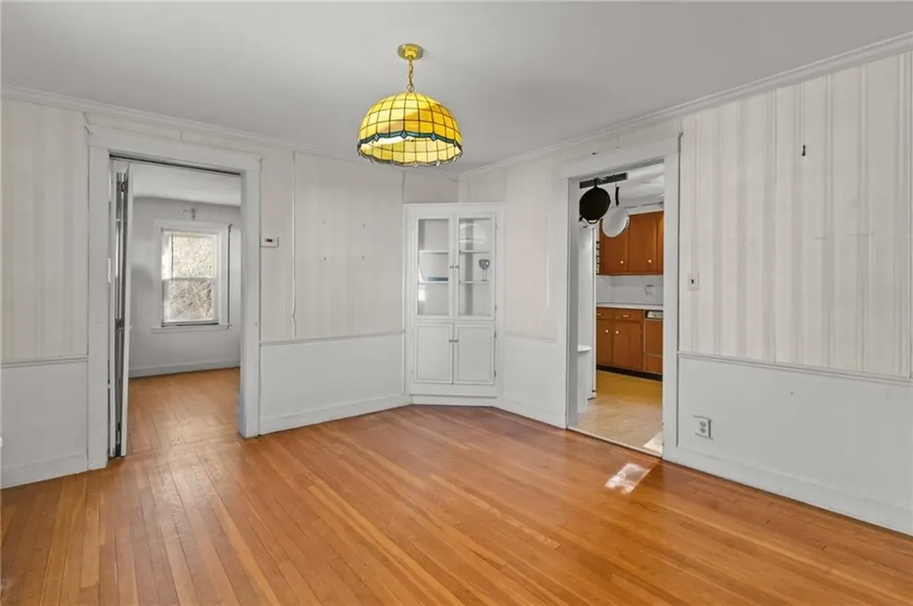 43 Rockland Avenue Cranston RI 02910