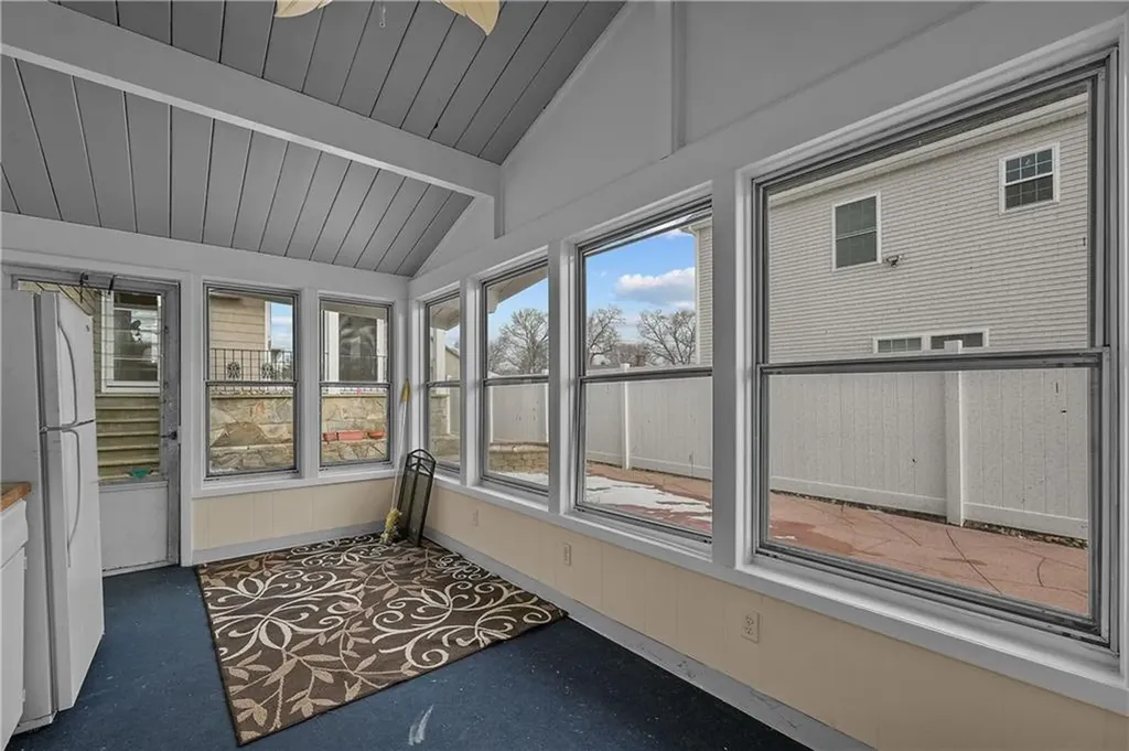 189 Kearney Street Cranston RI 02920