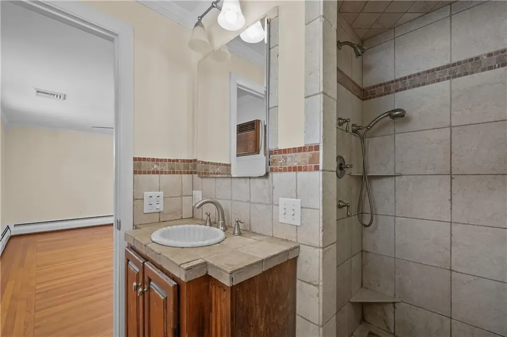 189 Kearney Street Cranston RI 02920