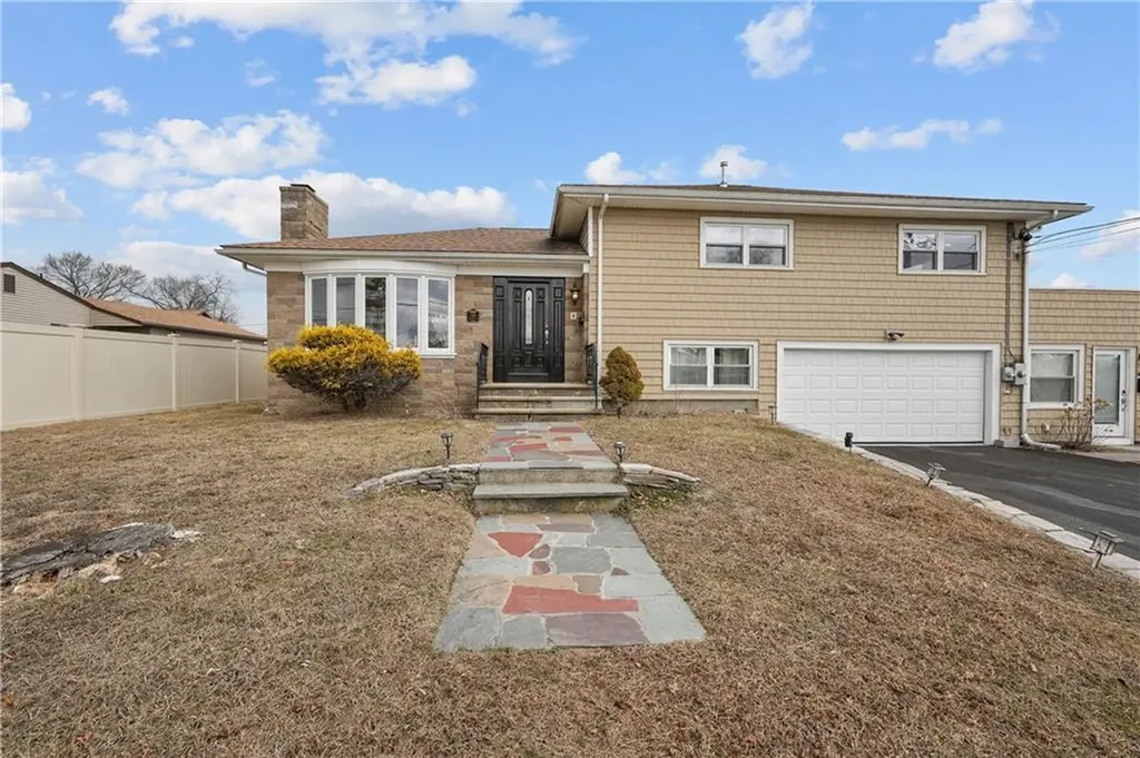 189 Kearney Street Cranston RI 02920