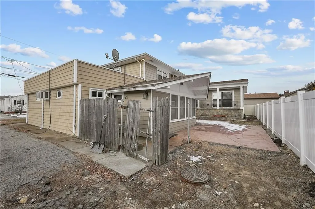 189 Kearney Street Cranston RI 02920