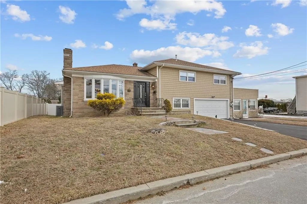 189 Kearney Street Cranston RI 02920