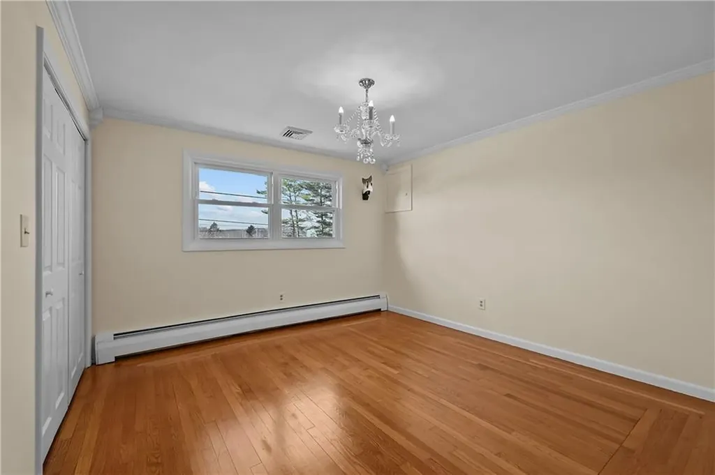 189 Kearney Street Cranston RI 02920