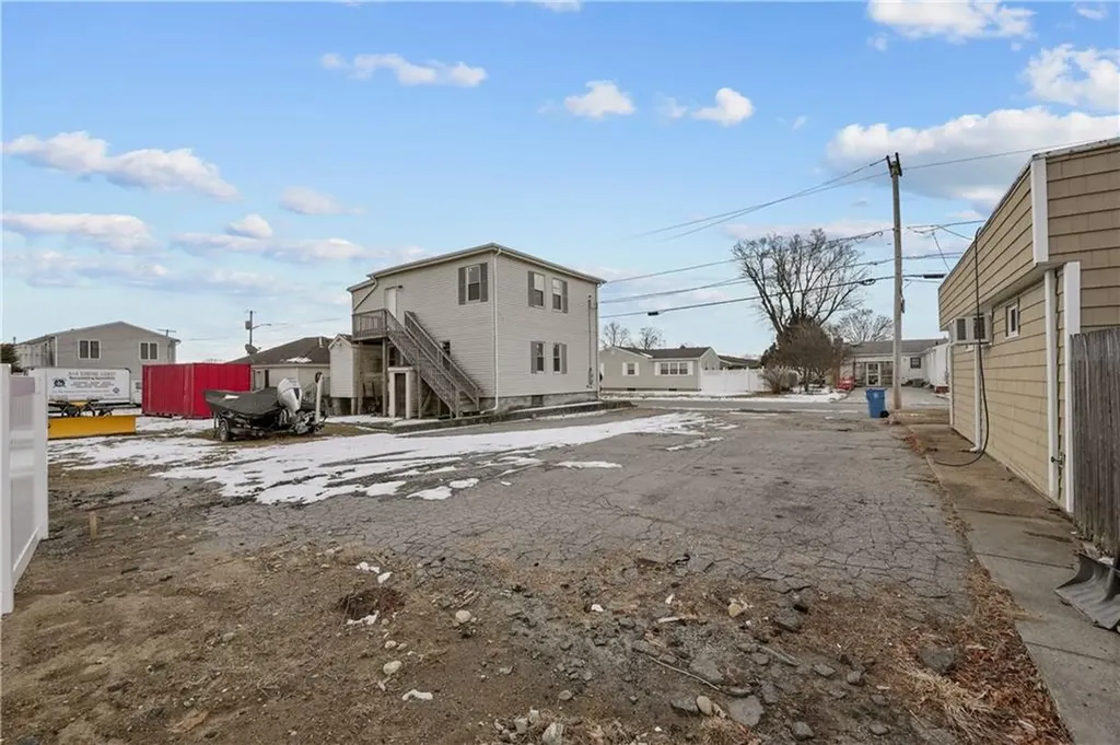 189 Kearney Street Cranston RI 02920